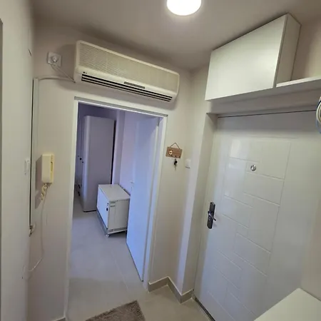 Bibi Centar 아파트 *